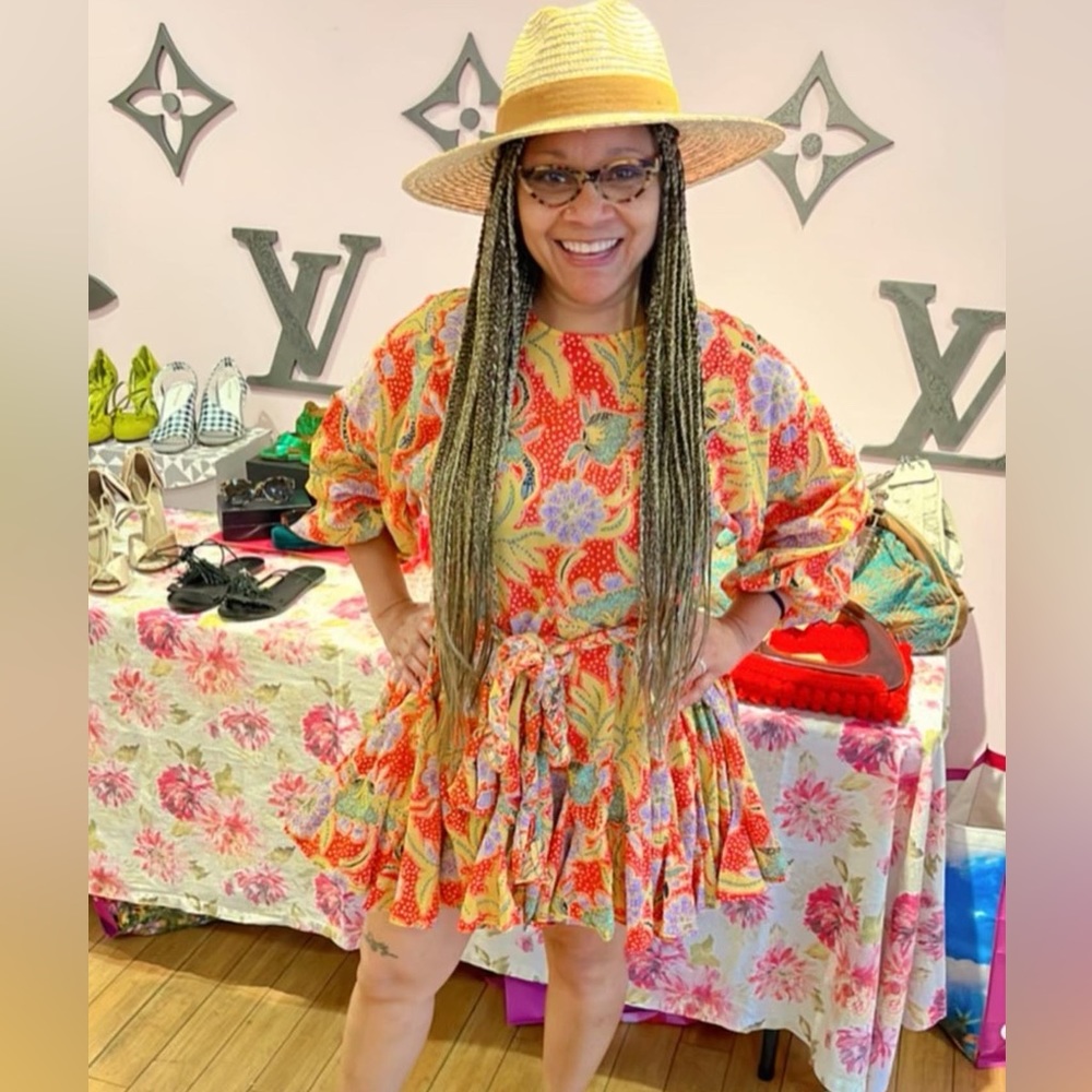 Meet your Posher, Thai - Picture 4 of 6